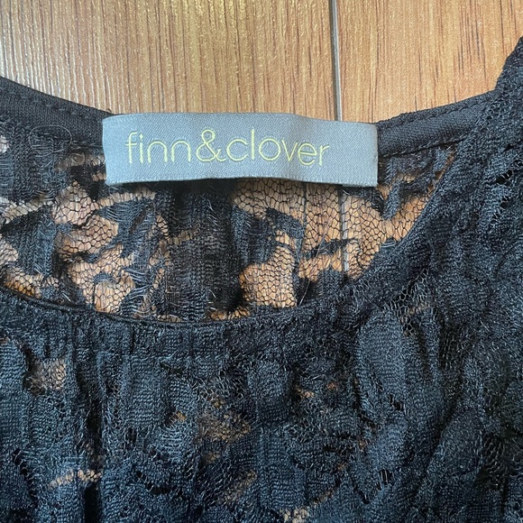 Finn & Clover Lace Dress - Picture 3 of 8